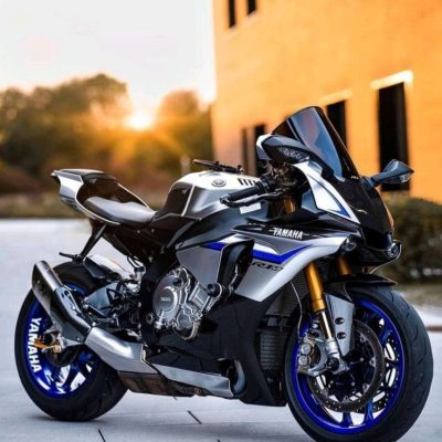 Yahama r1 m